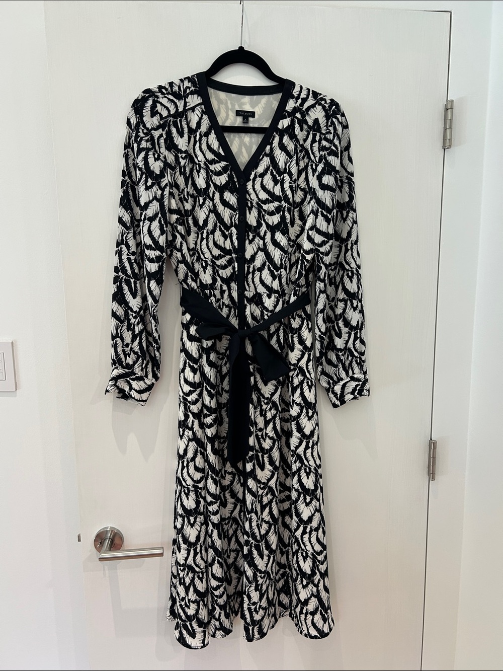 Talbots stretch, crêpe midi dress black and white